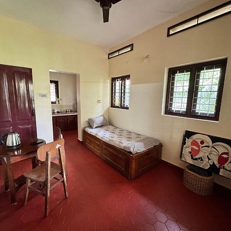 Prabhalayam Apartment Kottayam Bagian luar foto